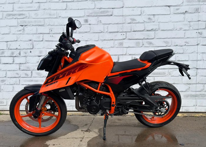 2025 KTM 390 Duke