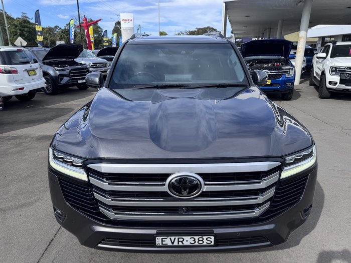 2022 Toyota Landcruiser VX