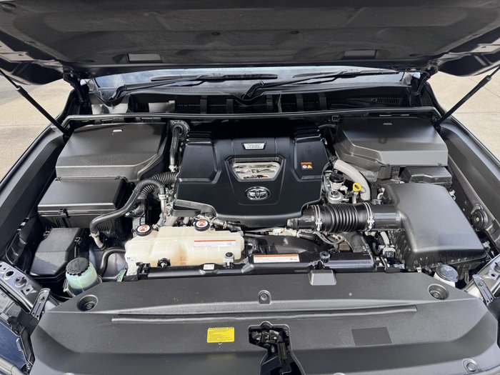 2022 Toyota Landcruiser VX