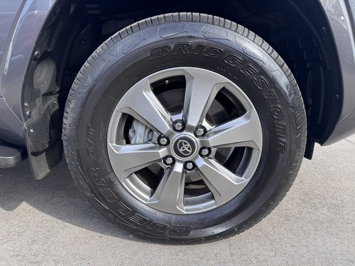 2022 Toyota Landcruiser VX