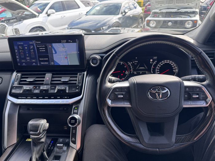 2022 Toyota Landcruiser VX