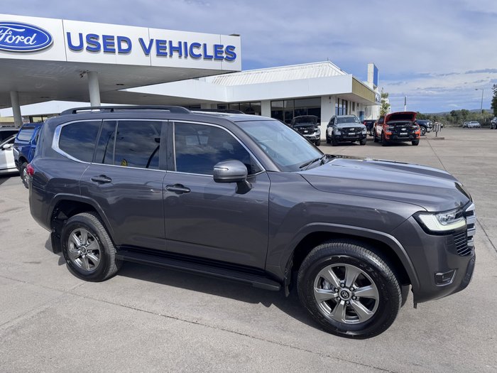 2022 Toyota Landcruiser VX