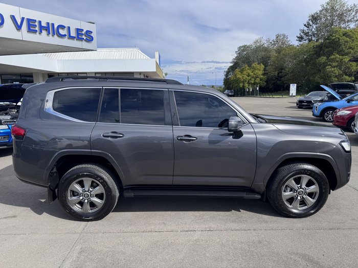 2022 Toyota Landcruiser VX