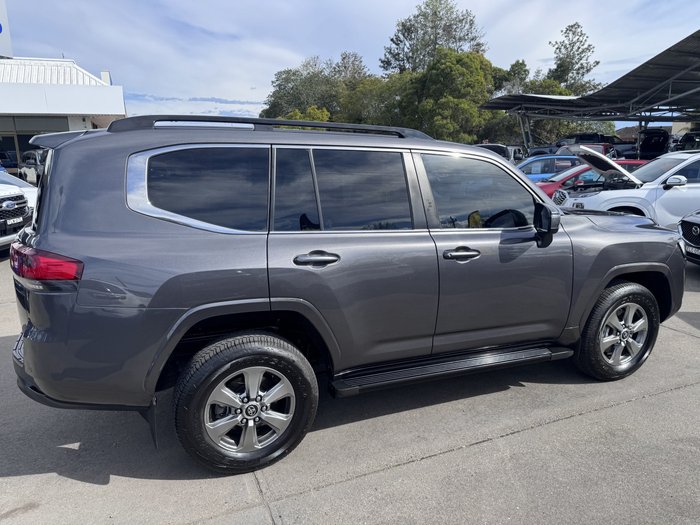2022 Toyota Landcruiser VX