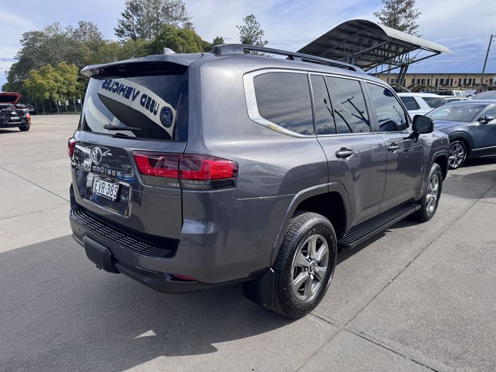 2022 Toyota Landcruiser VX