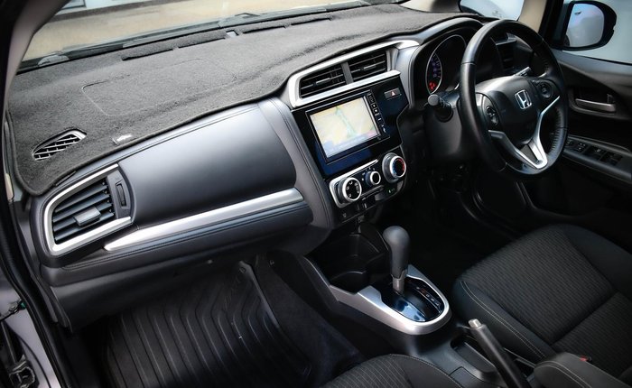 2017 Honda Jazz VTi-S