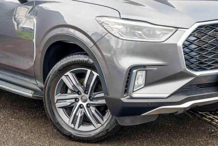 2022 LDV D90 Executive