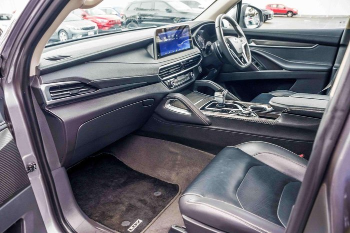 2022 LDV D90 Executive