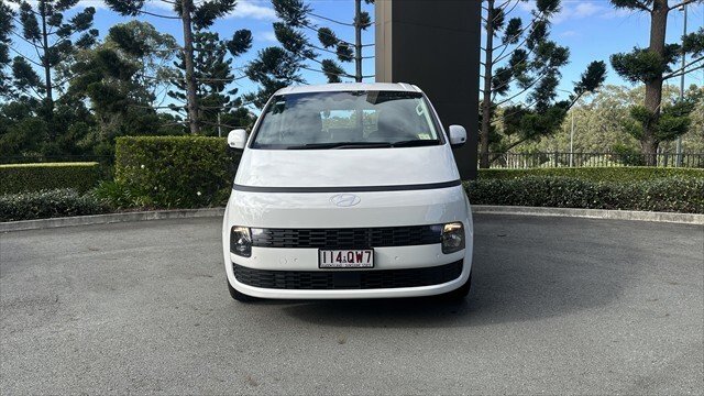 2026 Hyundai STARIA LOAD