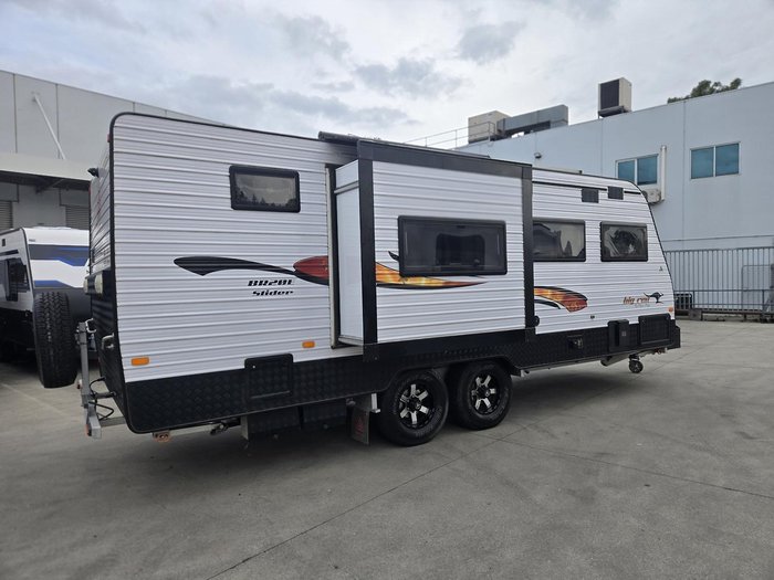 2019 New Age Caravans Big Red 20 Ft Slider