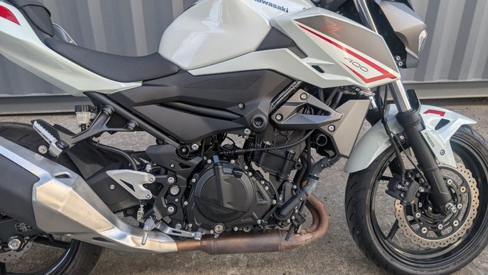 2022 Kawasaki Z400 White