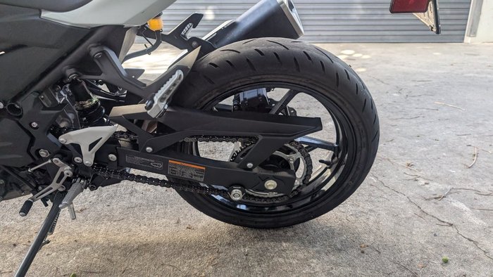 2022 Kawasaki Z400 White