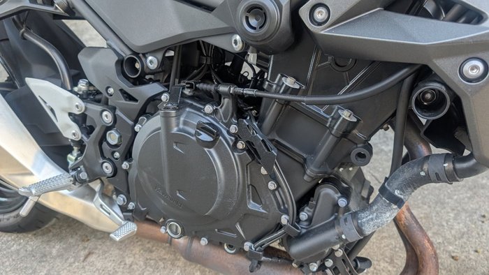 2022 Kawasaki Z400 White