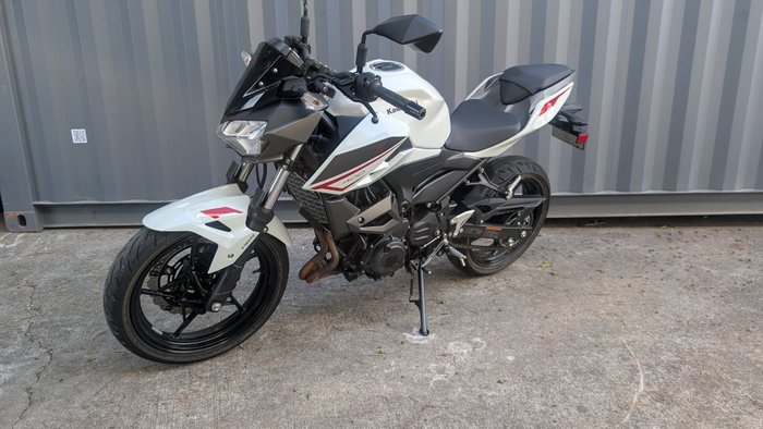 2022 Kawasaki Z400 White