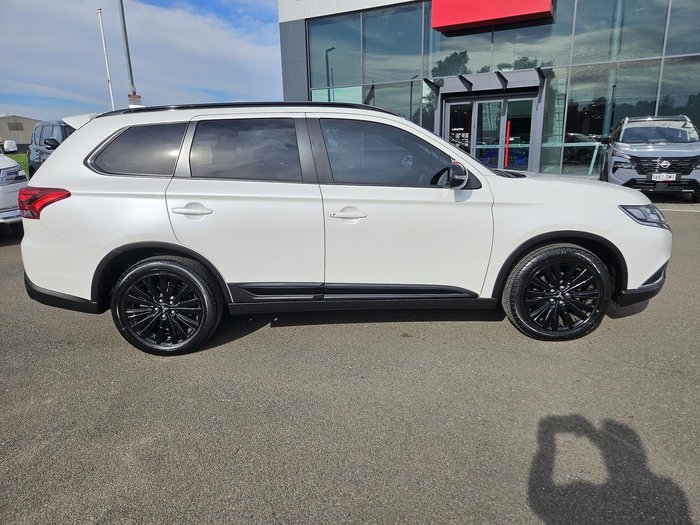 2021 Mitsubishi Outlander Black Edition