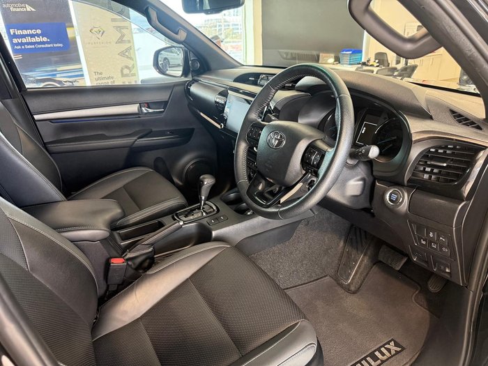 2022 Toyota Hilux Rogue