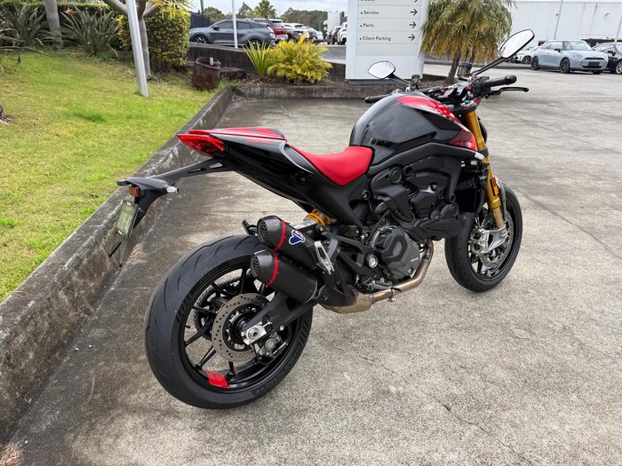 2025 Ducati Monster SP