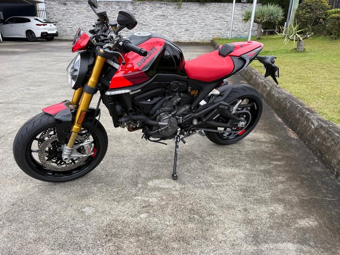 2025 Ducati Monster SP