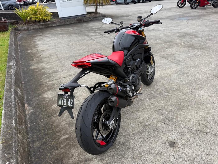 2025 Ducati Monster SP