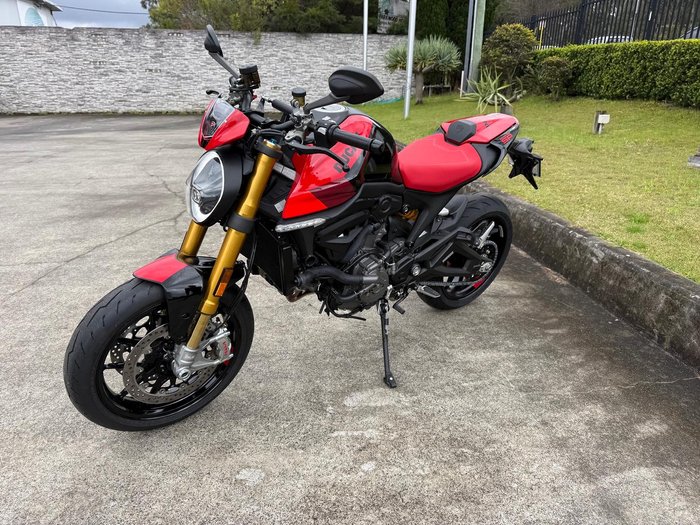 2025 Ducati Monster SP