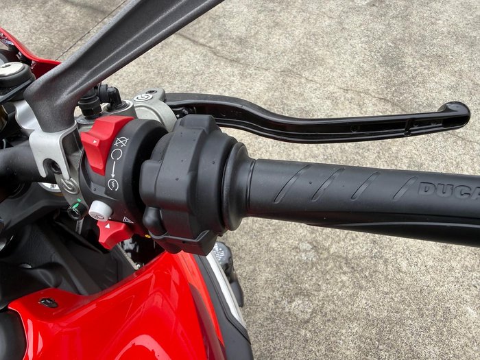 2025 Ducati Monster SP