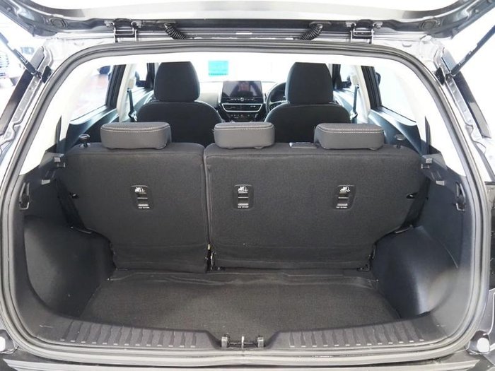 2025 Mahindra XUV3XO AX5L