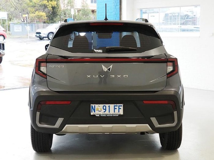 2025 Mahindra XUV3XO AX5L