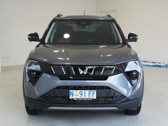 2025 Mahindra XUV3XO AX5L