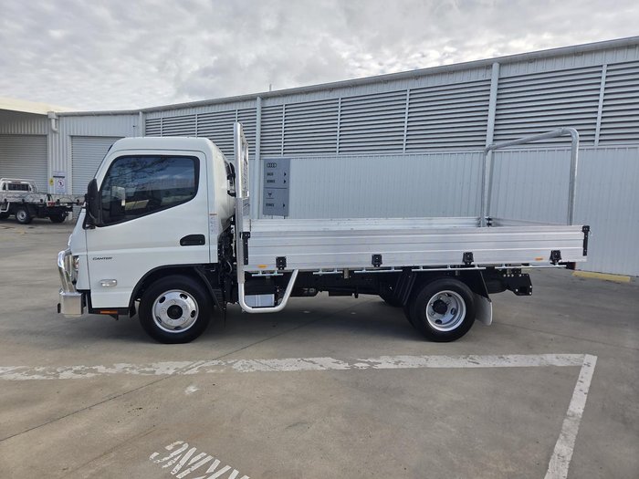 2025 Fuso Canter 515