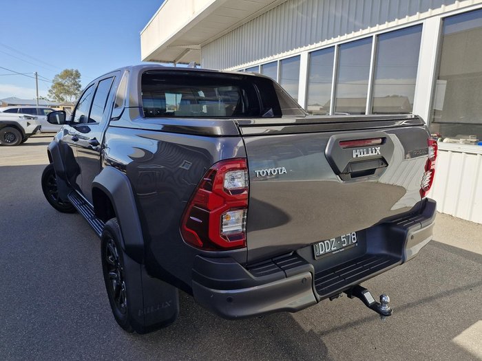 2024 Toyota Hilux