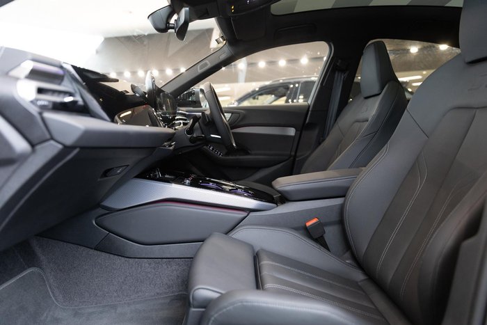 2025 Audi A5 TFSI 200kW S line