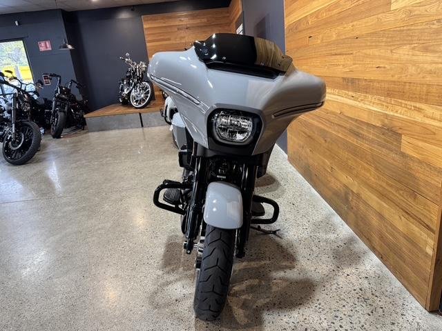 2026 Harley-Davidson Street Glide 117 (FLHX)