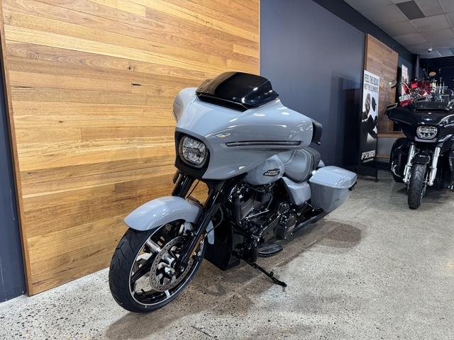 2026 Harley-Davidson Street Glide 117 (FLHX)