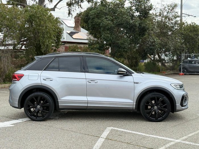 2023 Volkswagen T-Roc 140TSI R-Line