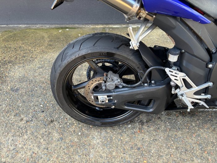 2007 Yamaha YZF-R1 BLUE