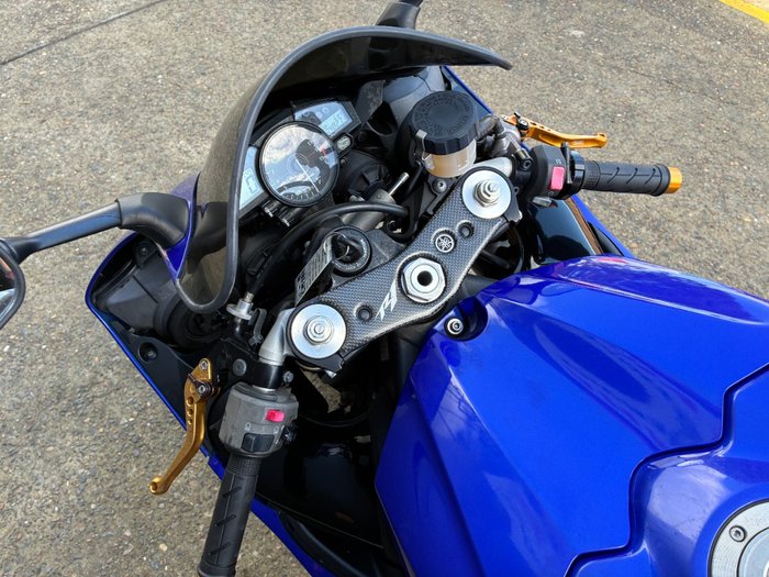 2007 Yamaha YZF-R1 BLUE