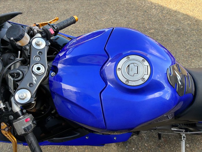 2007 Yamaha YZF-R1 BLUE