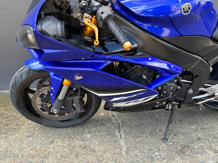 2007 Yamaha YZF-R1 BLUE