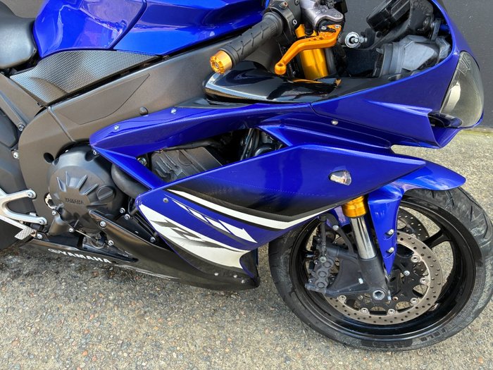2007 Yamaha YZF-R1 BLUE