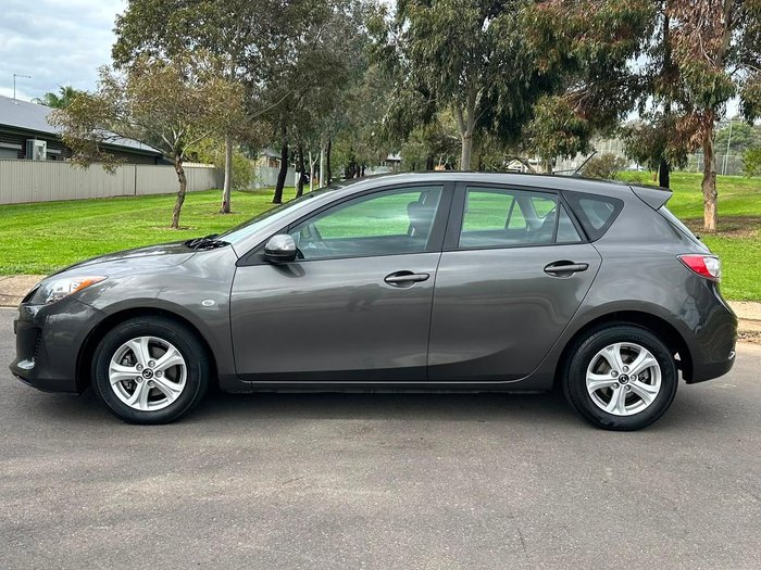 2013 Mazda 3 Neo