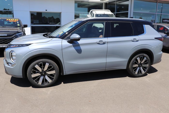 2026 Mitsubishi Outlander Exceed Tourer
