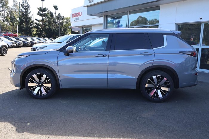 2026 Mitsubishi Outlander Exceed