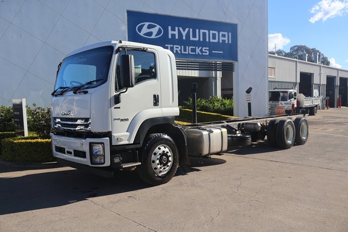 2018 ISUZU FVL 240-300