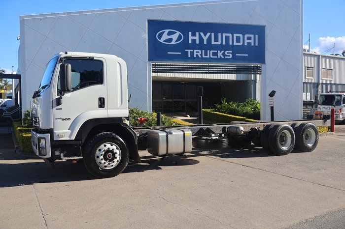 2018 ISUZU FVL 240-300