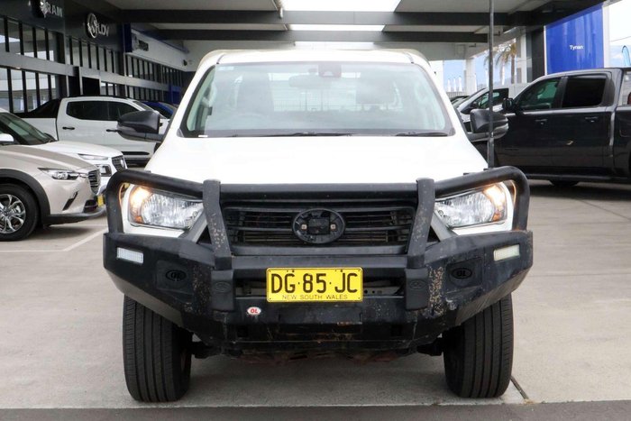 2022 Toyota Hilux SR