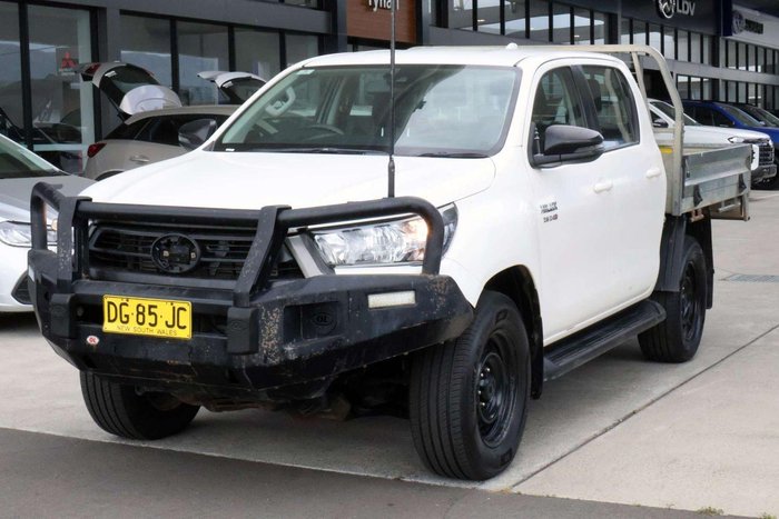 2022 Toyota Hilux SR