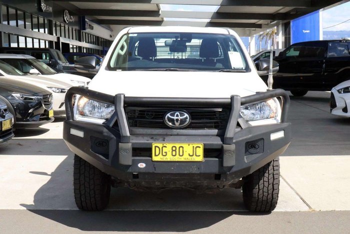 2022 Toyota Hilux SR