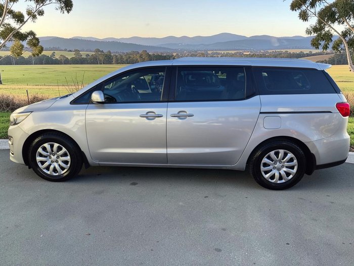2020 Kia Carnival S