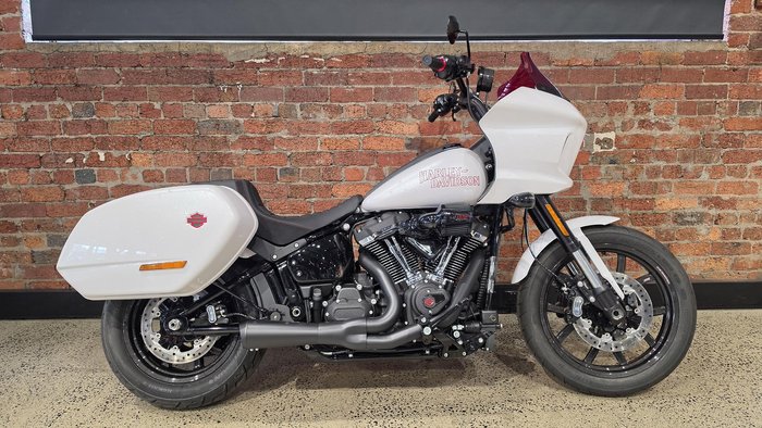 Harley-Davidson Low Rider ST 117 (FXLRST) Softail