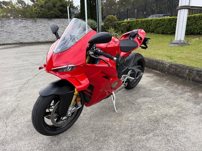 2025 Ducati Panigale V4 S